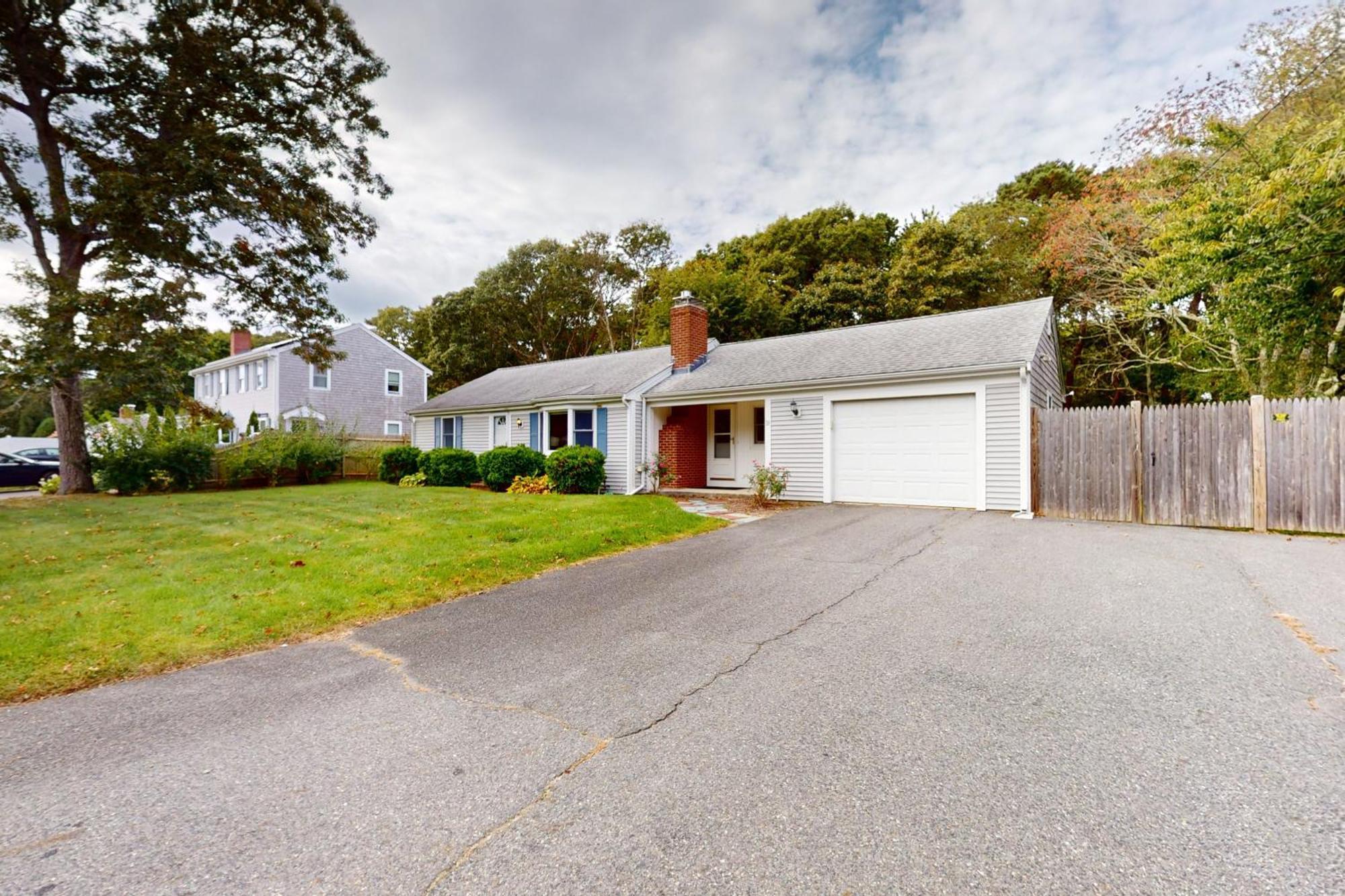 Blue Octopus Hideaway Villa West Yarmouth Bagian luar foto