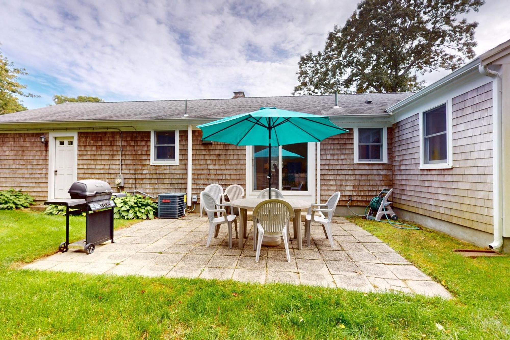 Blue Octopus Hideaway Villa West Yarmouth Bagian luar foto